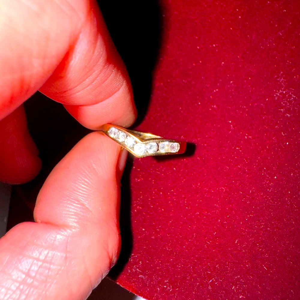 GOLD RING